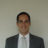 Headshot of Simon Levitt.