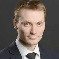 Headshot of Luke Ostapiak.