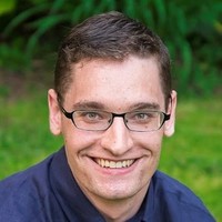 Headshot of John Pries.