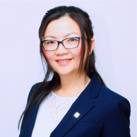 Headshot of Karen Zeng.