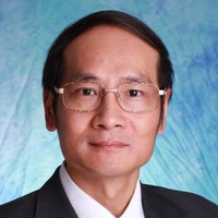 Headshot of Raymond Hong.
